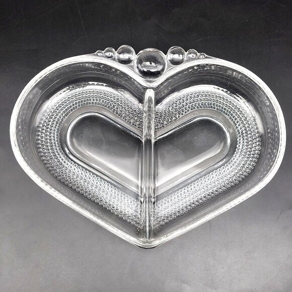 Vintage Duncan Miller Clear Glass Heart-Shaped Divided Dish Bowl - Picture 4 of 6